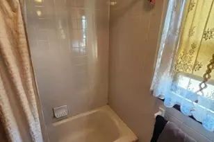 1310 E Henry St, Linden, NJ 07036 - Photo 17