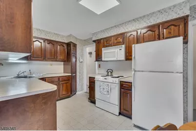 145 N 24th St, Kenilworth, NJ 07033 - Photo 5