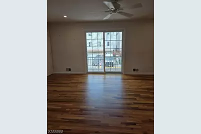 89 Sumo Village Ct, Newark, NJ 07114 - Photo 5