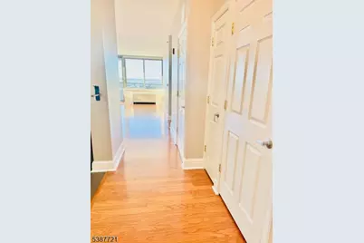 1 1806 Spring St #1806, New Brunswick, NJ 08901 - Photo 3