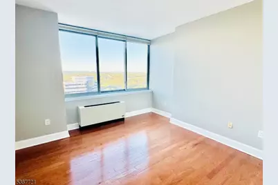 1 1806 Spring St #1806, New Brunswick, NJ 08901 - Photo 23