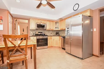 237 Glenwood Dr, North Haledon, NJ 07508 - Photo 15