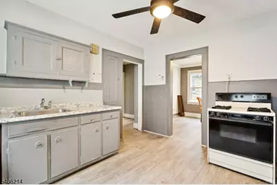 193 Hoffman Blvd, East Orange, NJ 07017 - Photo 19