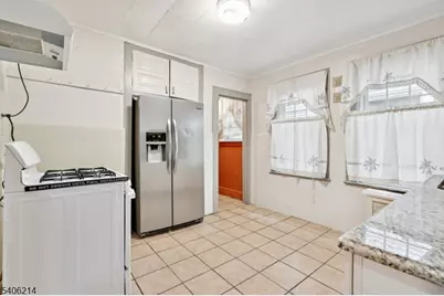 193 Hoffman Blvd, East Orange, NJ 07017 - Photo 11