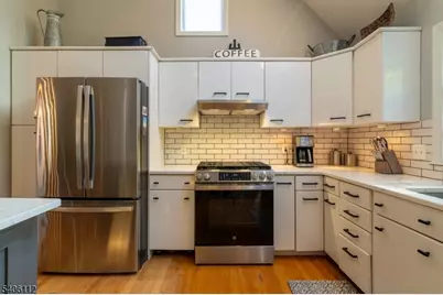 9 Wayside Ln, Clinton Township, NJ 08833 - Photo 7