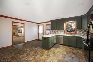 99 Beechwood Cir, Hillsborough Township, NJ 08844 - Photo 17