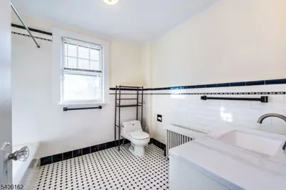 39 Baldwin Pl #2, Bloomfield, NJ 07003 - Photo 11