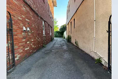 325-327 John St Apt #5, Elizabeth, NJ 07202 - Photo 21
