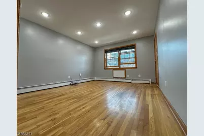 325-327 John St Apt #5, Elizabeth, NJ 07202 - Photo 3