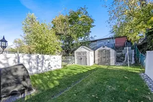 146 Spring St, Orange, NJ 07050 - Photo 23