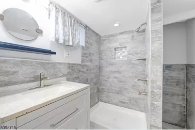 146 Spring St, Orange, NJ 07050 - Photo 15