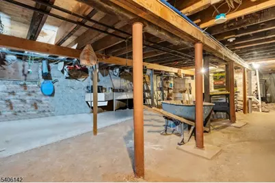 647 Scotland Rd, Orange, NJ 07050 - Photo 11