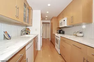 521 Piermont Ave, River Vale Township, NJ 07675 - Photo 19