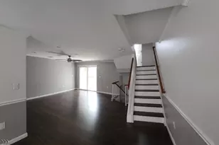 532 Great Beds Ct, Perth Amboy, NJ 08861 - Photo 1