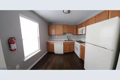 532 Great Beds Ct #532, Perth Amboy, NJ 08861 - Photo 3