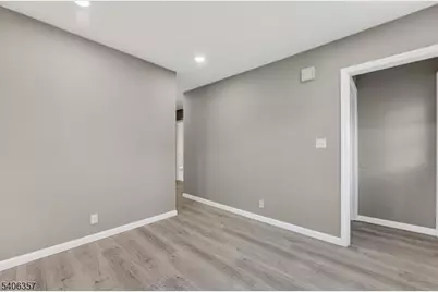 28 Madison Ave, Woodbridge Township, NJ 07001 - Photo 9