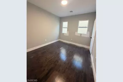 69 Brookdale Ave #3L, Newark, NJ 07106 - Photo 3