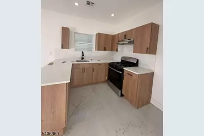 69 Brookdale Ave #3L, Newark, NJ 07106 - Photo 5