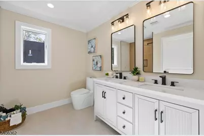 151 Little Falls Rd, Cedar Grove, NJ 07009 - Photo 27