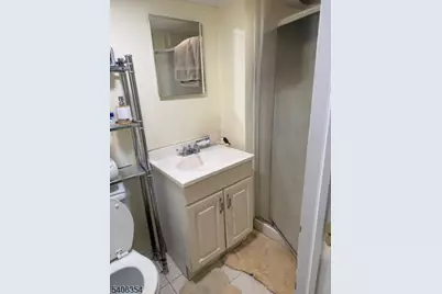 2745 Vauxhall Rd, Union Township, NJ 07083 - Photo 17