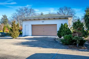 18 Cortelyous Ln, Franklin Township, NJ 08873 - Photo 27