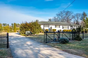 18 Cortelyous Ln, Franklin Township, NJ 08873 - Photo 3