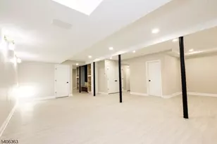 13 Sycamore Way, Warren Township, NJ 07059 - Photo 27