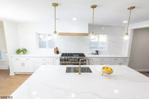 13 Sycamore Way, Warren Township, NJ 07059 - Photo 3