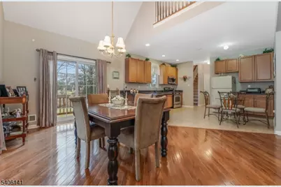 107 Samson Dr, Raritan Township, NJ 08822 - Photo 7