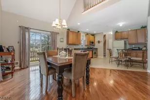 107 Samson Dr, Raritan Township, NJ 08822 - Photo 7