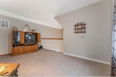 107 Samson Dr, Raritan Township, NJ 08822 - Photo 19