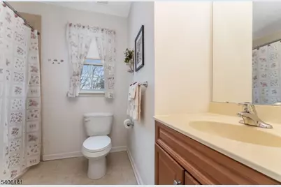 107 Samson Dr, Raritan Township, NJ 08822 - Photo 17
