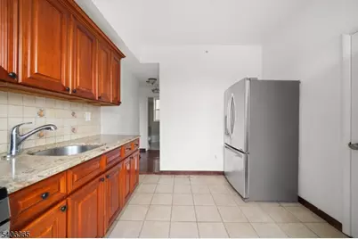 133 N Maple Ave #302, East Orange, NJ 07017 - Photo 11