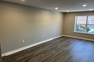 23 Nottingham Way, Franklin Township, NJ 08873 - Photo 3