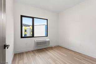 87 Mary St, Paterson, NJ 07503 - Photo 17