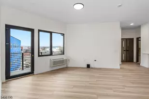 87 Mary St, Paterson, NJ 07503 - Photo 11