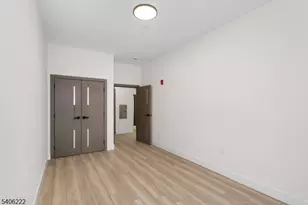 87 Mary St, Paterson, NJ 07503 - Photo 11