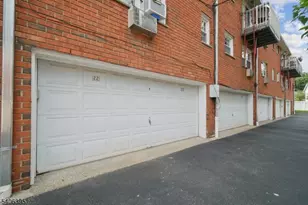 39 Harrison Ave, Montclair, NJ 07042 - Photo 15