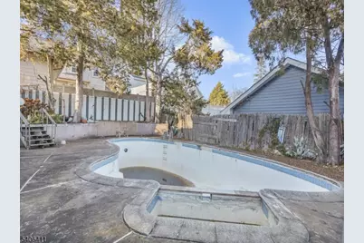 110 Gourley Ave, Clifton, NJ 07013 - Photo 27