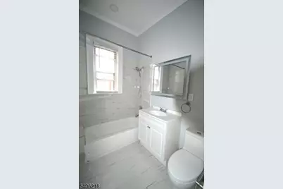 56 Hobart Pl #6, Clifton, NJ 07011 - Photo 3