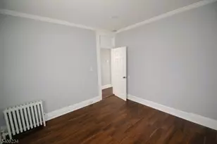 56 Hobart Pl, Clifton, NJ 07011 - Photo 9