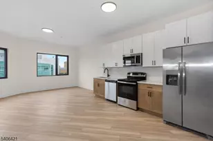 87 Mary St, Paterson, NJ 07503 - Photo 9