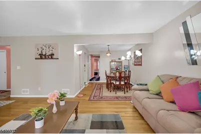 213 Myrtle Ave, Scotch Plains Township, NJ 07076 - Photo 5