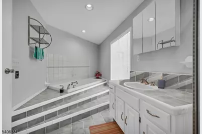 213 Myrtle Ave, Scotch Plains Township, NJ 07076 - Photo 23