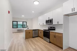 87 Mary St, Paterson, NJ 07503 - Photo 3