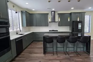 147 Carter Dr, Lawrence Township, NJ 08540 - Photo 3