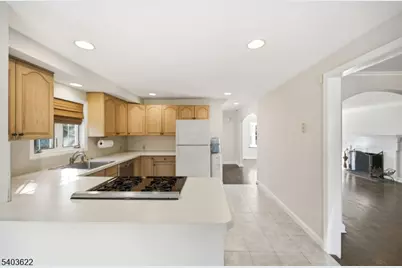 34 W Lawn Rd, Livingston, NJ 07039 - Photo 13