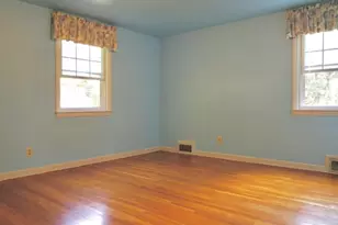 17 Wellington Rd, Livingston, NJ 07039 - Photo 13