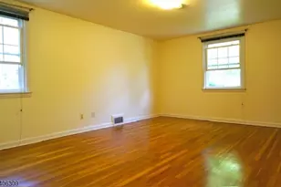 17 Wellington Rd, Livingston, NJ 07039 - Photo 11