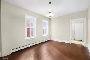 21 Short St, Trenton, NJ 08618 - Photo 7